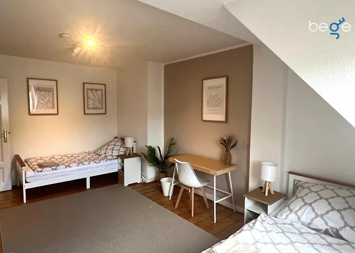 Bege Workhub Retreat